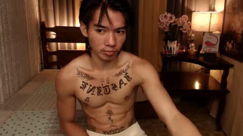 justine_hunk online show from December 20, 2:26 pm