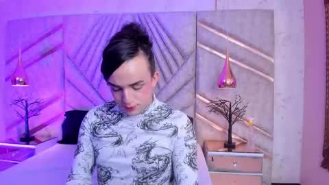 Justine online show from March 7, 5:07 am