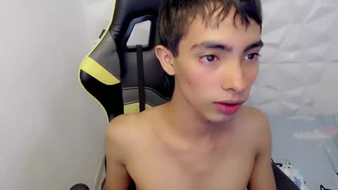 J U S T I N online show from March 10, 10:13 pm