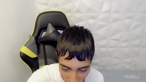 J U S T I N online show from March 7, 6:22 pm