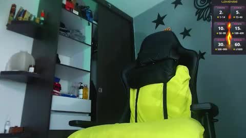 Justinsc online show from October 27, 6:19 pm