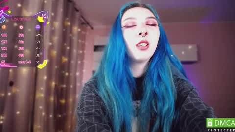 justmeowgirl online show from October 16, 4:23 am