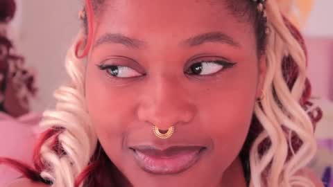 Nala online show from April 4, 3:41 pm