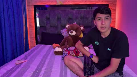 Juan and friends online show from September 26, 1:24 am