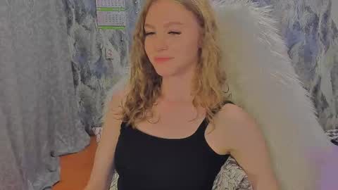 Juxsy online show from November 3, 10:38 am