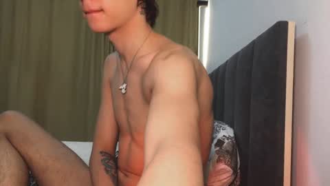 Snapshot of k0sta_32 chatting on February 7, 3:30 pm k0sta online show from February 7, 3:30 pm