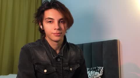 Snapshot of k0sta_32 chatting on January 17, 10:23 pm k0sta online show from January 17, 10:23 pm