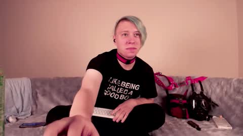 Alex online show from February 21, 6:44 pm