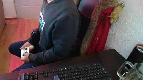 Snapshot of kael_art_d chatting on December 11, 6:52 pm kael_art_d online show from December 11, 6:52 pm