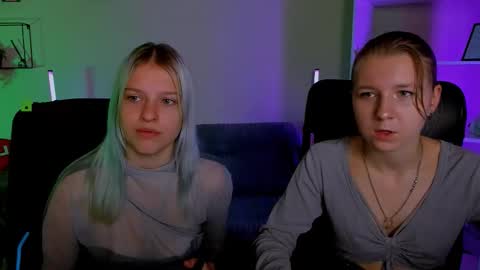 kaela_spell_ online show from October 19, 8:41 am