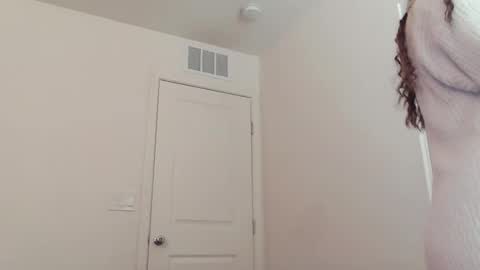 kaelagreen online show from December 19, 11:00 pm