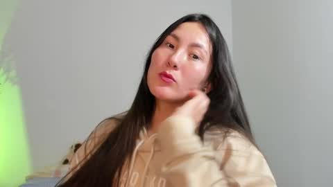 ChloeIndependient model online show from February 27, 9:47 pm