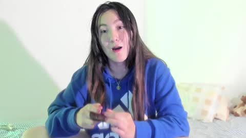 ChloeIndependient model online show from March 2, 4:07 am