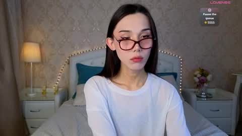 Kaia Monday Thursday FridaySaturdaySunday online show from October 20, 3:17 pm