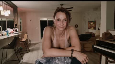 Kailee Smile online show from December 18, 4:08 am