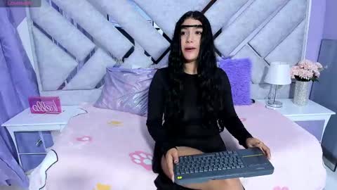 kaily online show from October 11, 7:50 pm