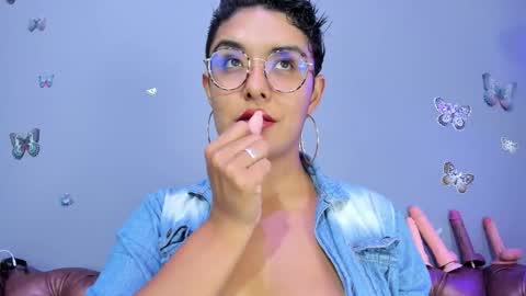 kaira_mosse_ online show from October 18, 1:48 pm