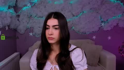 Kaisy online show from May 7, 9:38 am