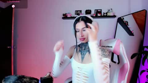 Kali Ka Please help me with your thumbs up its important   dont forget my birthday on October 26 online show from March 20, 10:04 pm