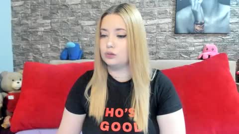 kalindahot online show from October 28, 7:04 pm