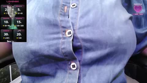 Alisha online show from October 18, 11:03 am