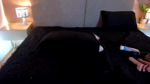 kalyx_lana online show from April 13, 8:24 pm