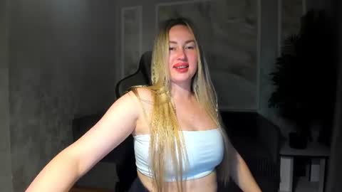 kamilla_la online show from June 24, 5:20 pm