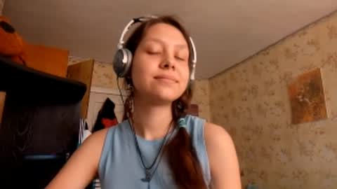 Snapshot of kamisalling chatting on September 17, 8:07 am Mari Simmons online show from September 17, 8:07 am