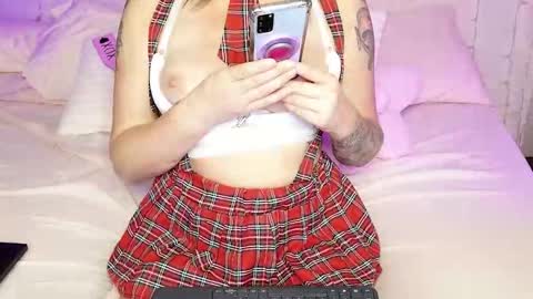 kamrynmarie69 online show from October 31, 3:07 am