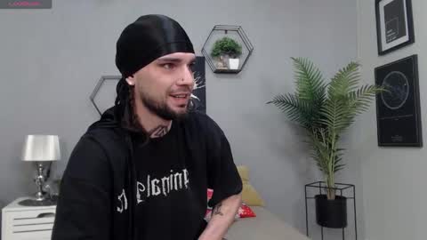 Kane online show from April 18, 7:58 pm