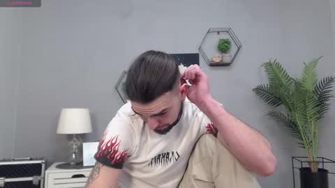 Kane online show from February 19, 10:53 pm