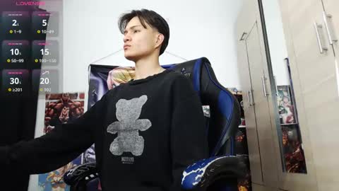 andres online show from May 13, 11:42 am