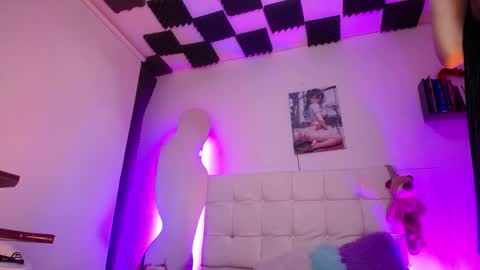 Snapshot of kaoz_33 chatting on February 23, 4:02 pm kaoz_33 online show from February 23, 4:02 pm