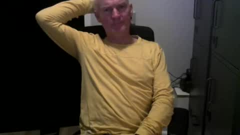 Robbie online show from January 12, 4:29 pm