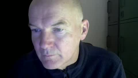 Robbie online show from December 26, 7:24 am