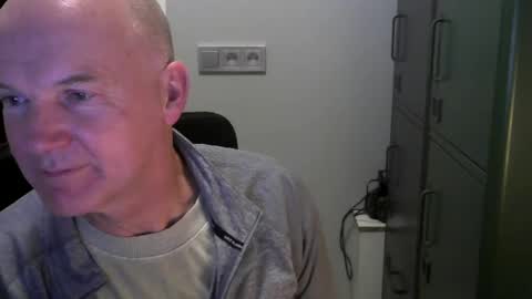 Robbie online show from January 13, 8:37 pm