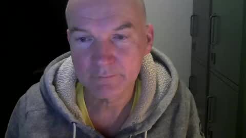 Robbie online show from January 19, 5:37 am