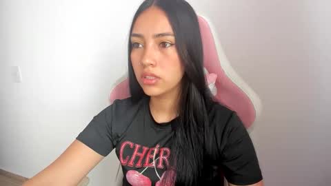 karely_sweet_ online show from June 5, 2:55 pm