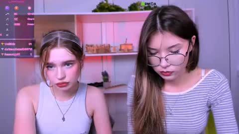 kari_pirs online show from September 20, 8:56 pm