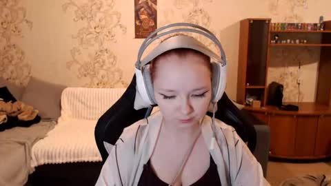 Lisa Backler online show from September 19, 3:27 pm