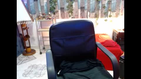 Snapshot of karima_sarabe chatting on February 12, 9:11 pm karima_sarabe online show from February 12, 9:11 pm