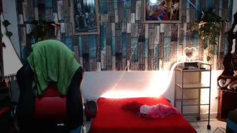 Snapshot of karima_sarabe chatting on January 3, 9:36 pm karima_sarabe online show from January 3, 9:36 pm