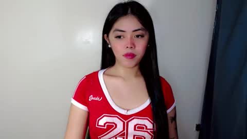 I AM BELLE online show from May 25, 2:01 pm