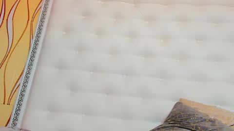 KARISSIA online show from November 5, 6:26 am