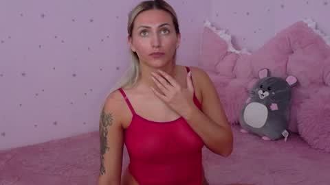 Andreea Fun it s my name online show from March 13, 2:53 pm