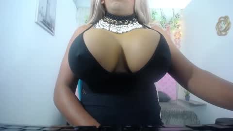 karla_brown25 online show from November 6, 12:08 pm