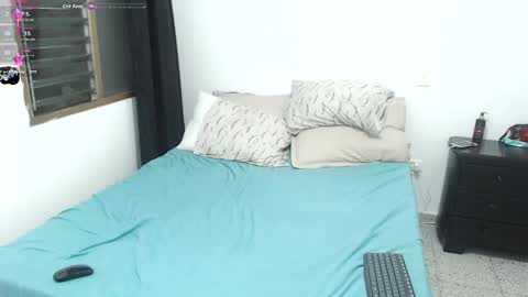 Miss Karla online show from November 4, 12:45 am