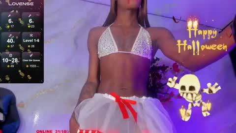 KARLA online show from October 31, 2:17 pm