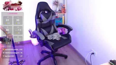 karlavittar online show from February 7, 12:20 am