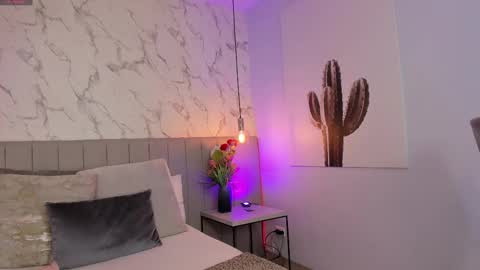 karlla_brown online show from March 19, 1:38 pm